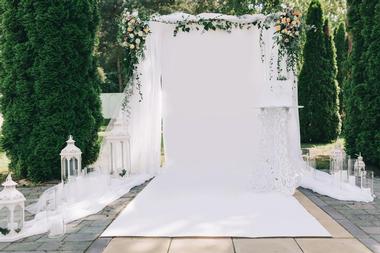 Indoor Wedding Venues Near Me: Rum River Barn and Vineyard