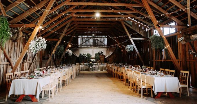 24 Best New Hampshire Barn Wedding Venues