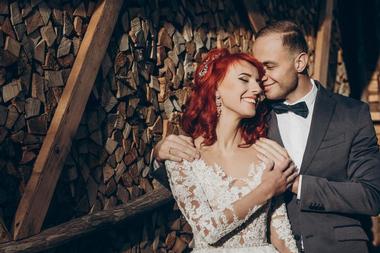 Best Barn Wedding Venues in Ohio: The Barn at Wolf Creek