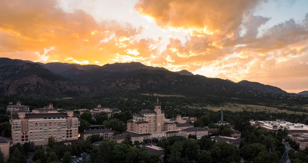 Romantic Getaways in Colorado Springs