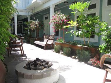 Pacific Blue Inn