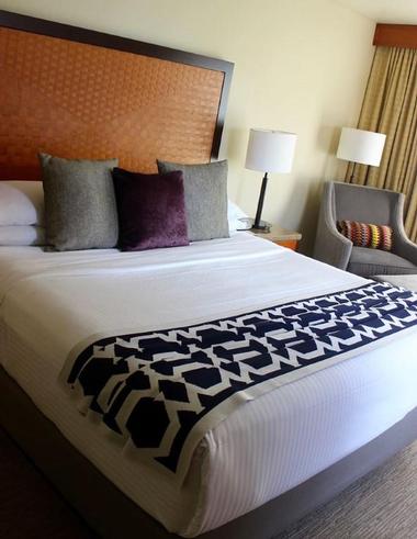 Seattle Hotels: The Paramount Hotel