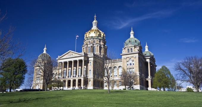 Des Moines, Iowa - State Capitol