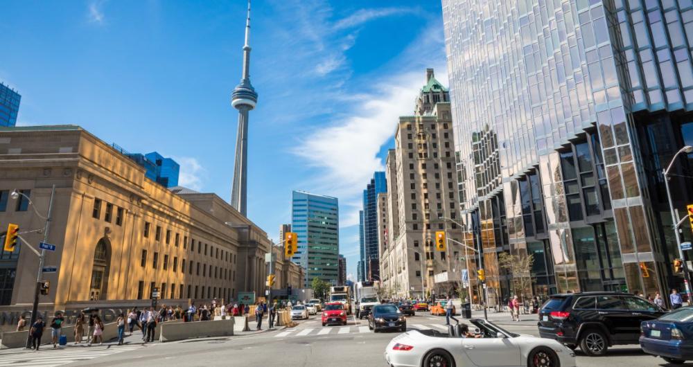 24 Best Toronto Shopping Malls