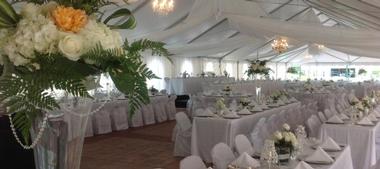 Wedding Venues in Dubuque, Iowa: Stone Cliff Winery