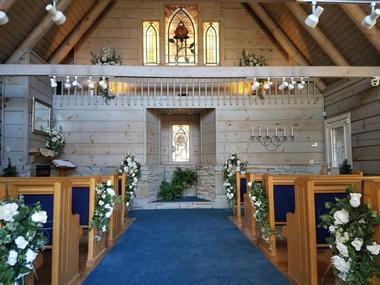 Gatlinburg Wedding Venues: The Wedding Chapel in the Glades