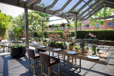 Tiato Kitchen Bar Garden & Venue