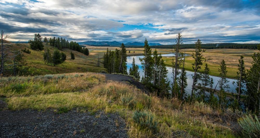 25 Best Yellowstone Hikes