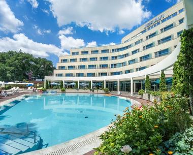 Jeravi Hotel