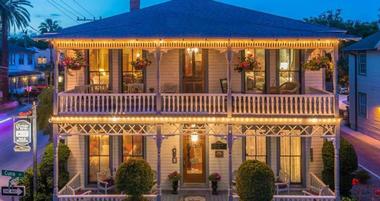 Carriage Way Bed & Breakfast