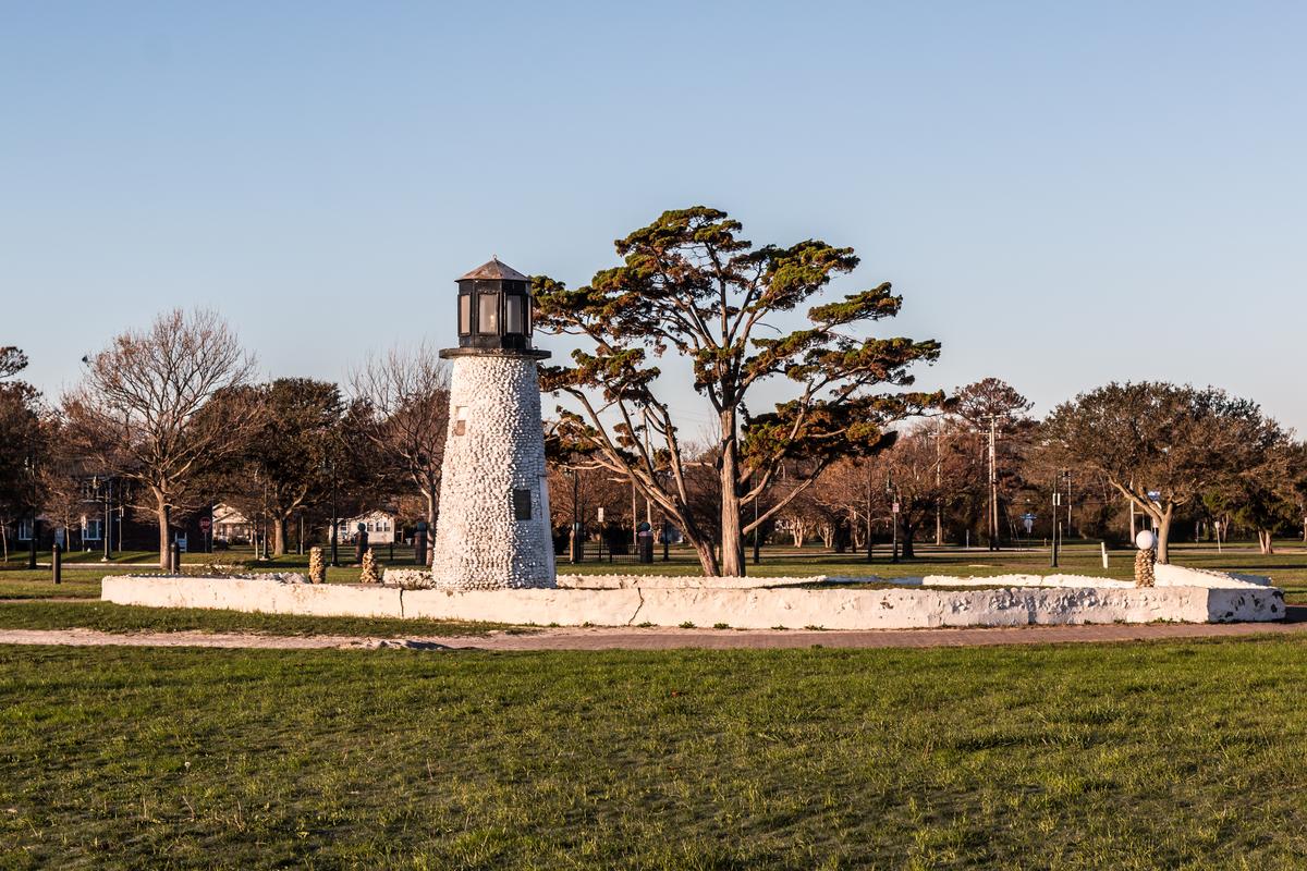 Buckroe Beach mini lighthouse