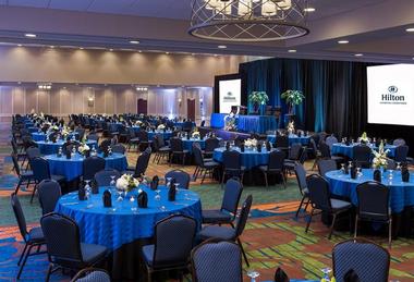 Indoor Wedding Venues Near Me: Wedding Events at Hilton Lexington