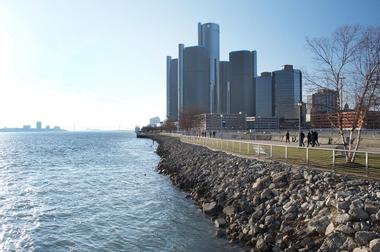 Detroit RiverWalk | Free & Affordable Things to Do in Detroit, Michigan