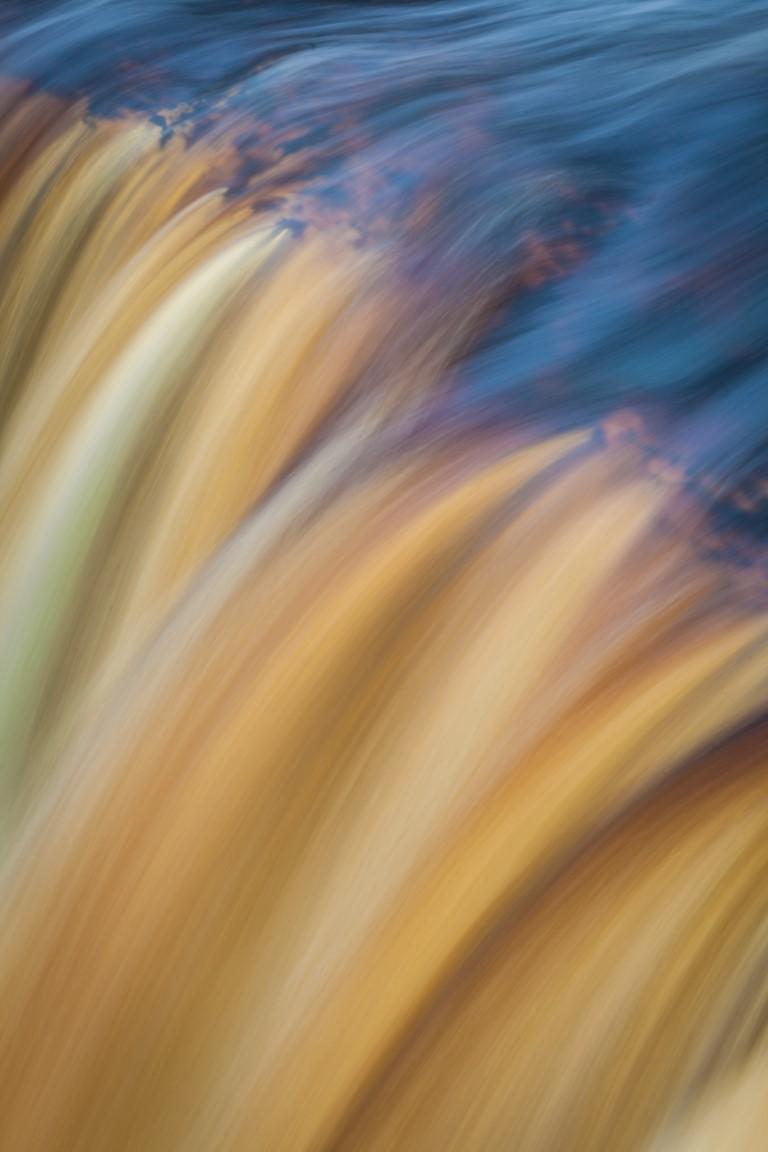 Take a Peaceful Walk to the Cascading Beauty of Falling Creek Falls
