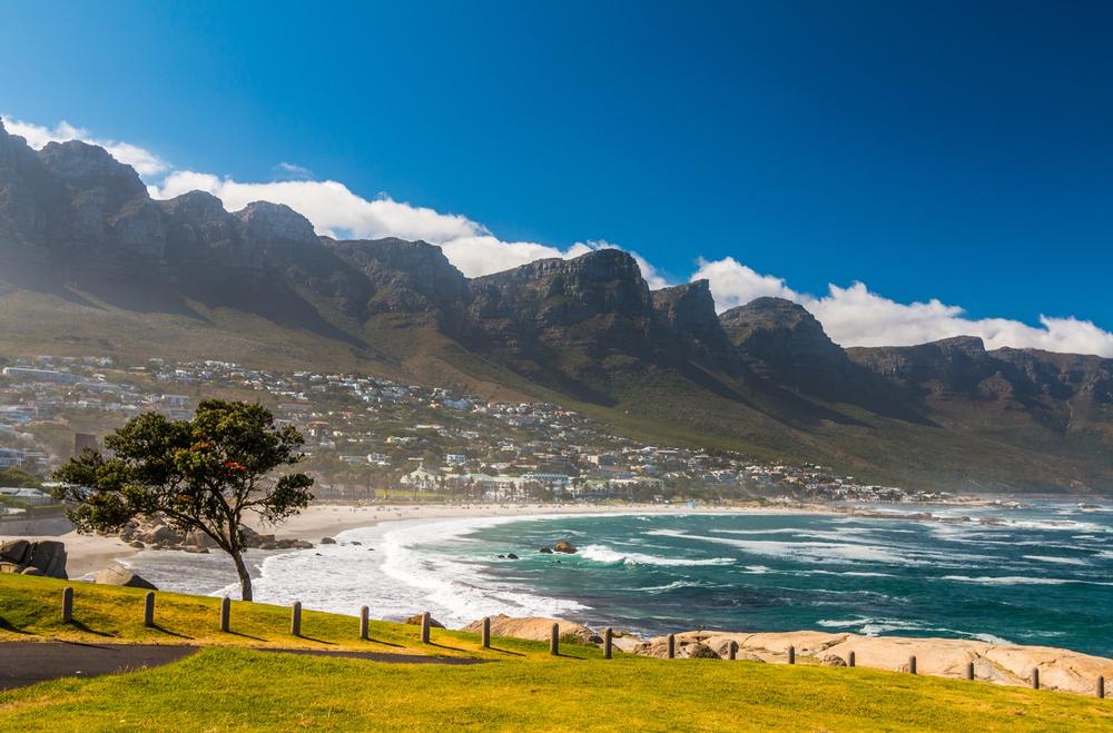 Camps Bay Beach - 15-minute scenic drive