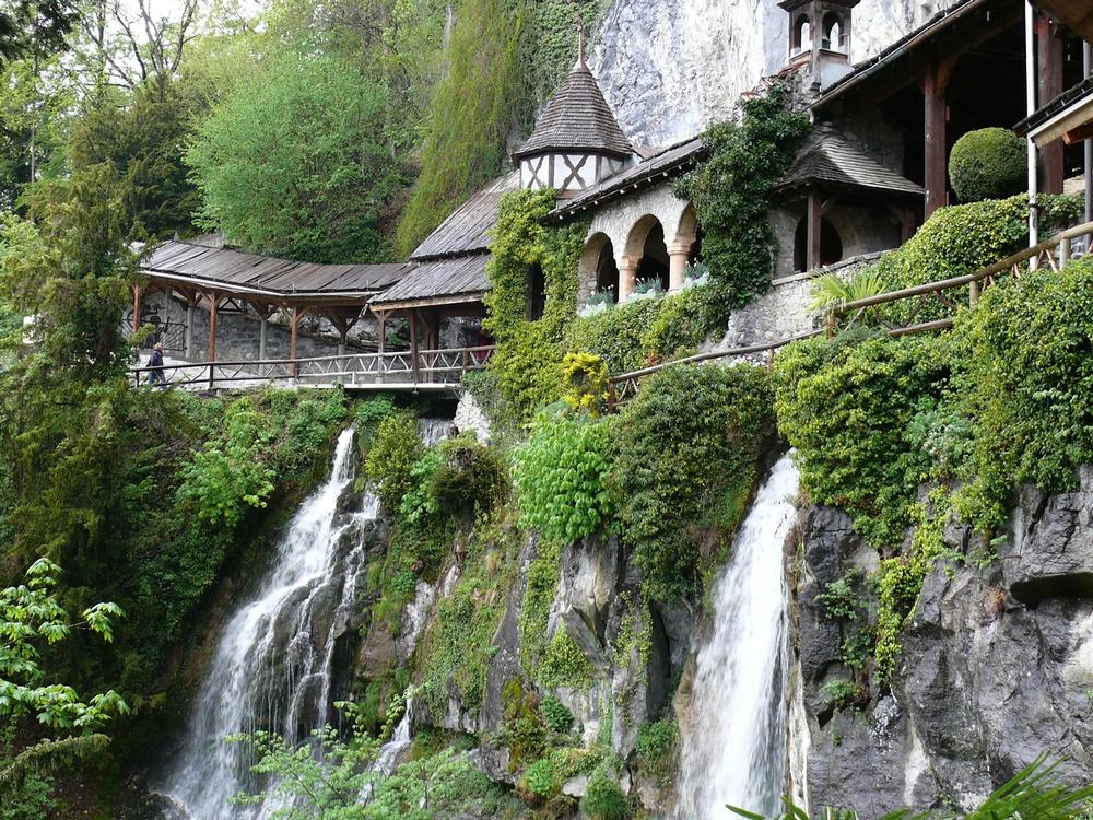 St. Beatus Caves