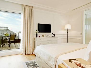 Grand Hotel du Palais Royal, Paris