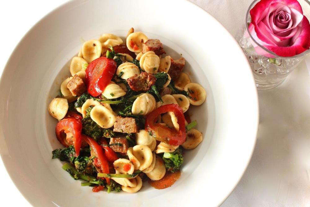 Savor Classic Comfort at Matthew’s Italian Restaurant