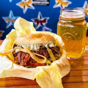 Feel the Flavor Explosion at Hodad’s