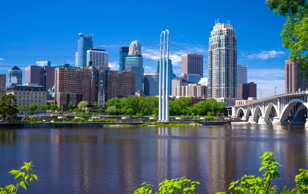 Dive Into Arts, Lakes, and Bold City Adventures in Minneapolis