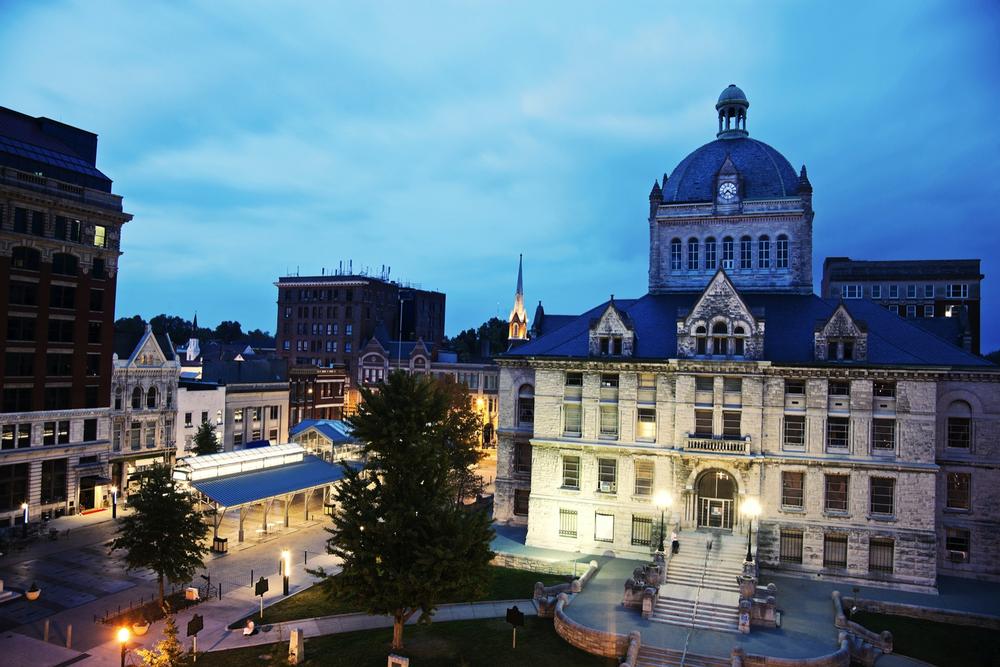 Discover Horse Country Charm and Historic Streets in Lexington