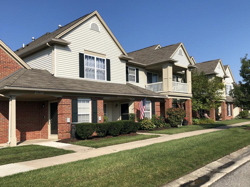 Mix Suburban Comfort and Culture: Enjoy Festivals, Food, and Fun in Sterling Heights
