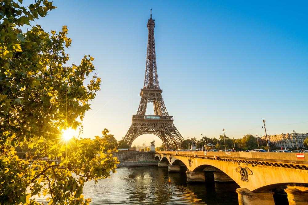 Fall in Love Again: Wander Cafés, Gardens, and Galleries in Paris