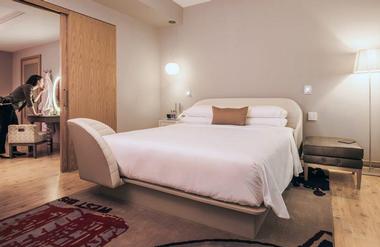 Rooms & Suites