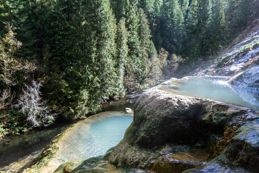 Unwind in natural hot springs and enjoy a relaxing day surrounded by beautiful nature.