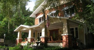 Grady House Bed and Breakfast