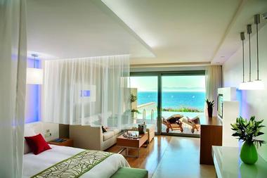 Amathus Elite Suites (formerly Elite Suites by Amathus Beach)