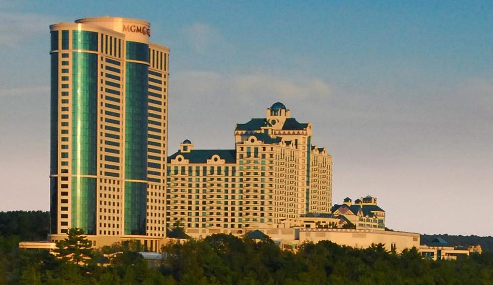 Play and shop at the Foxwoods Resort Casino