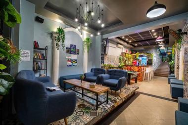 Babylon Garden Inn