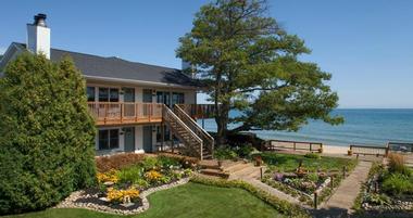 Huron House Bed & Breakfast