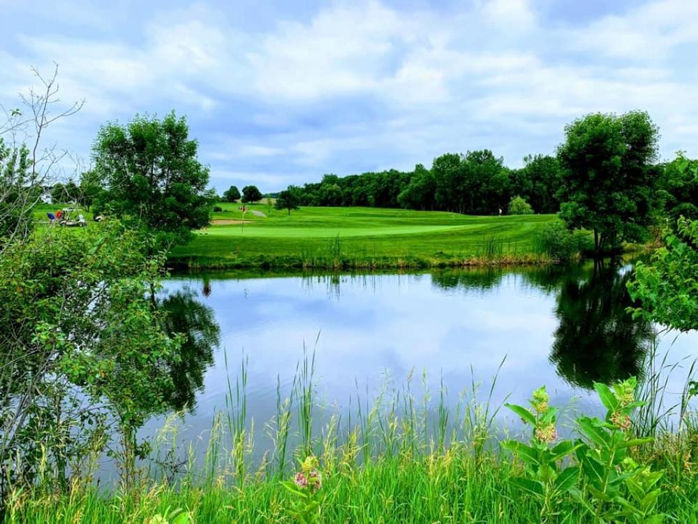 Tee Off in Style at Legacy Golf