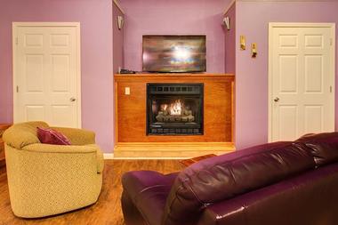 Dining & Amenities