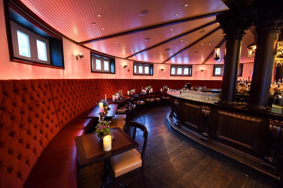 Dine in Central Park and enjoy a romantic meal with iconic city views.