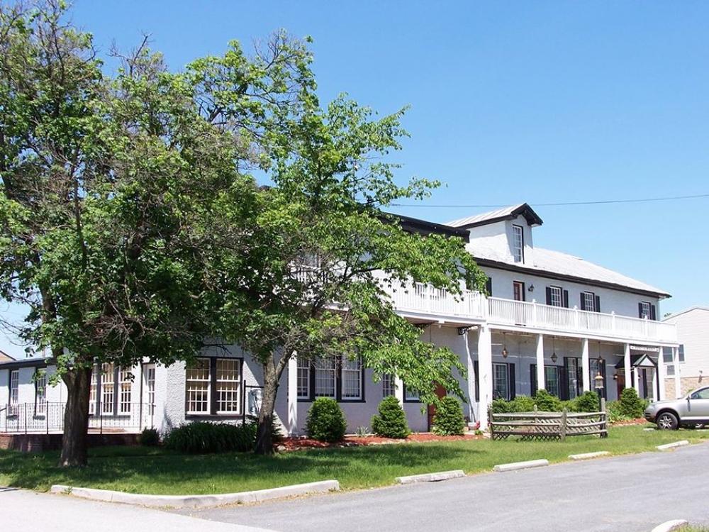 Dine in Historic Elegance at the Carriage House Inn