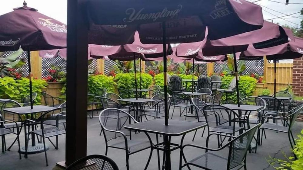 Dine in History: Savor Comfort Classics at the Roosevelt Tavern