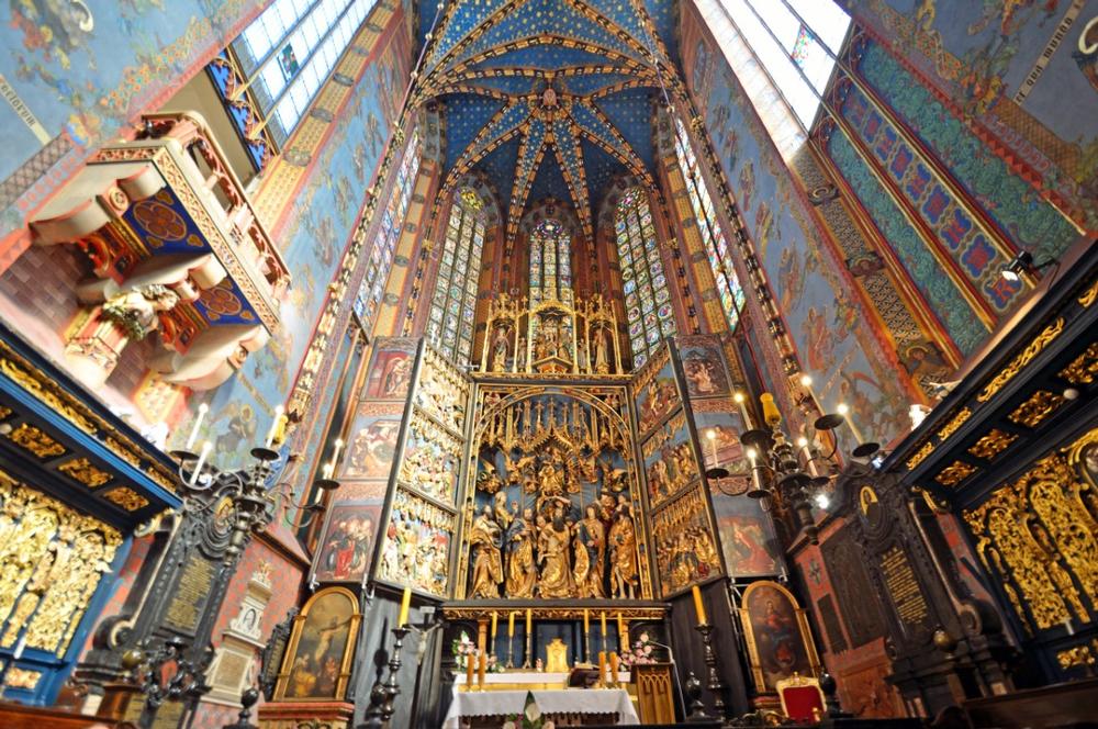 Marvel at the Gothic Beauty of St. Mary’s Basilica