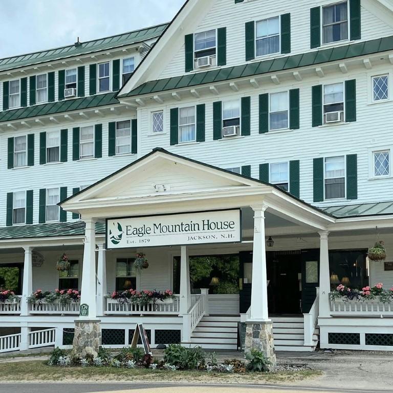 Tee Off with a View at Eagle Mountain House Golf Club