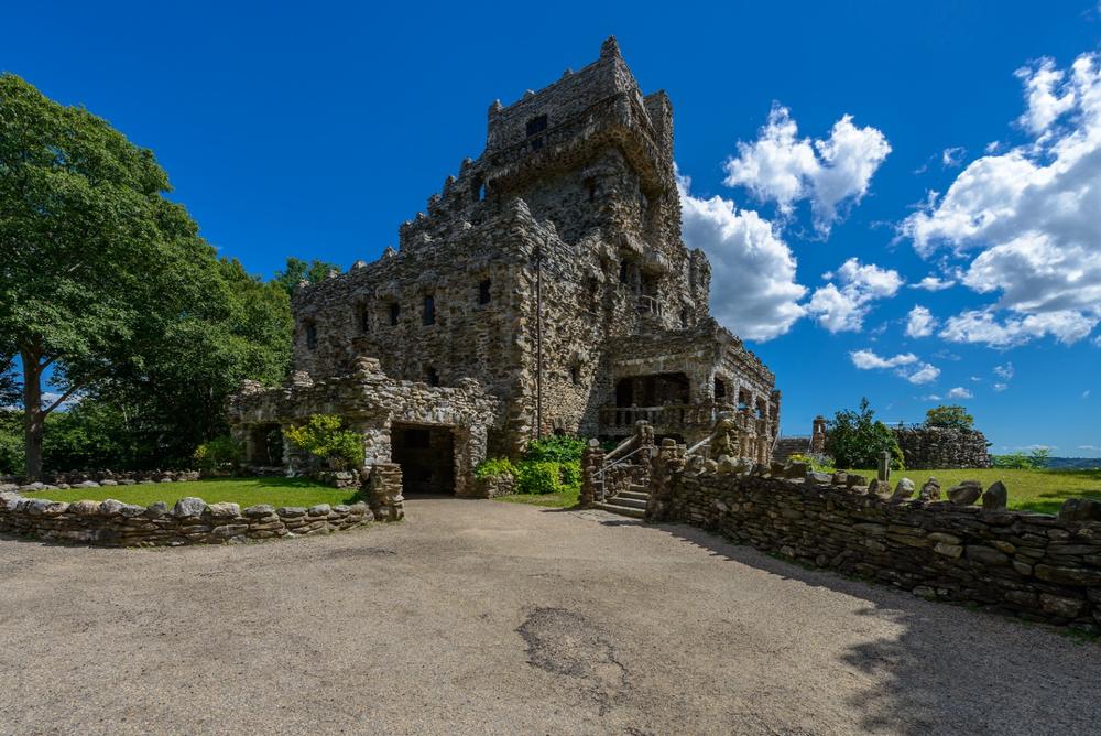 Gillette Castle State Park - 55-minute drive from Hartford