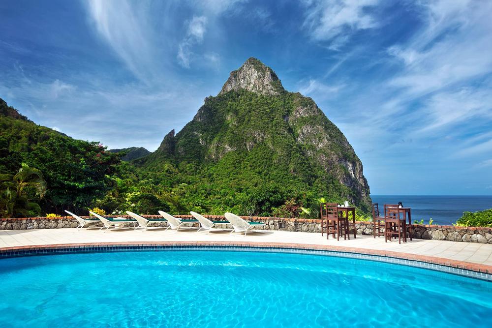 If Secluded Villas and Mountain Backdrops Move You, Escape to Stonefield