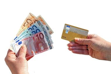 Using Credit Cards, US Dollars or Other Currencies in Germany