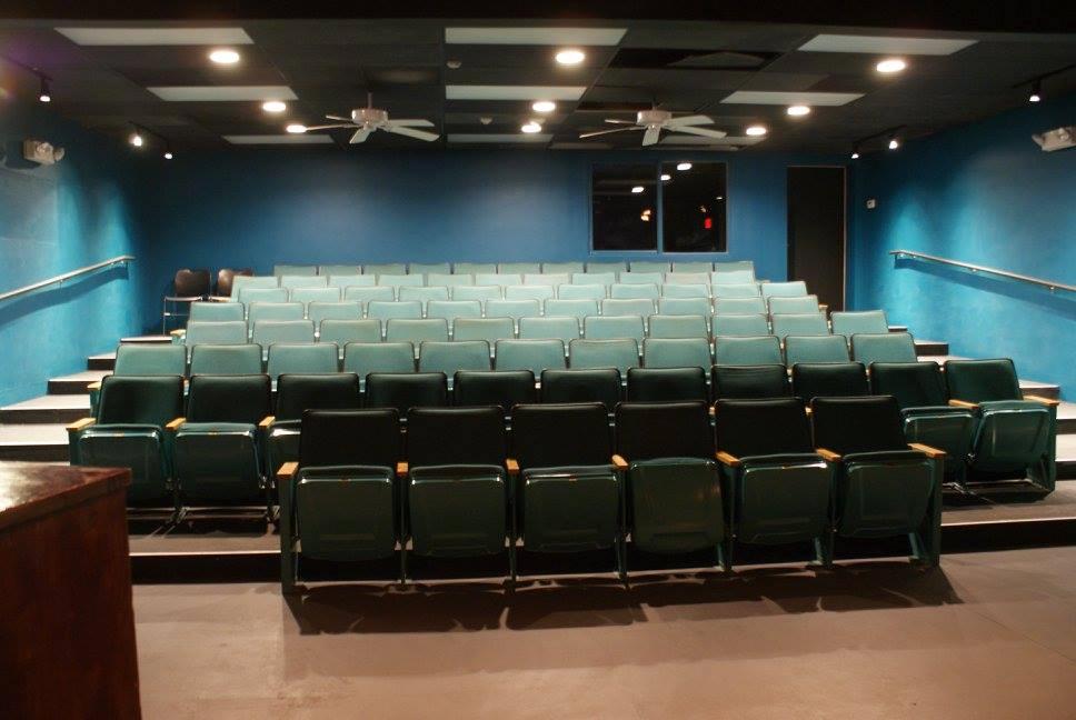 Experience Intimate Performances at Lamplighters Community Theatre