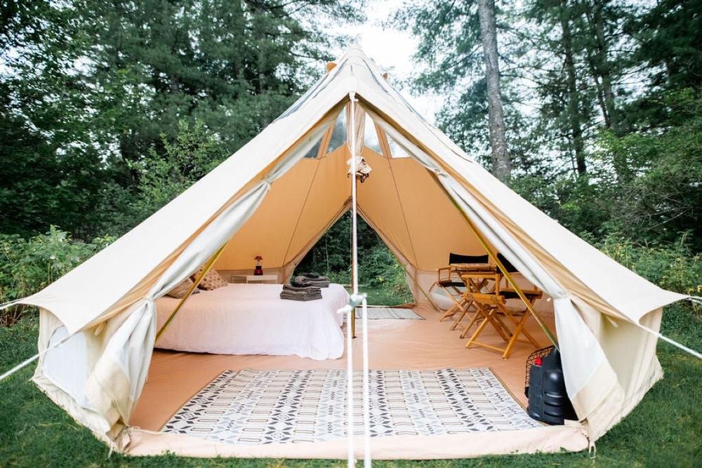 Glamp Green at Craftsbury Farmhouse