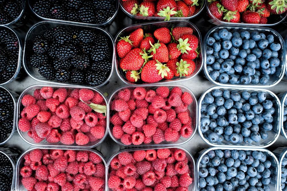 Shop Fresh and Local at the Farmers' Market