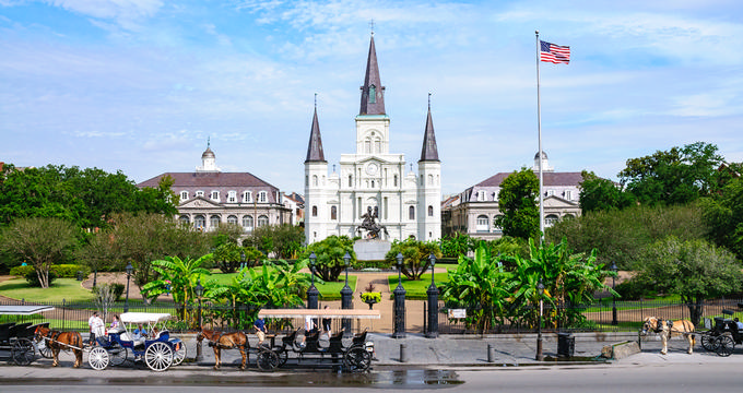 25 New Orleans Shopping and Malls