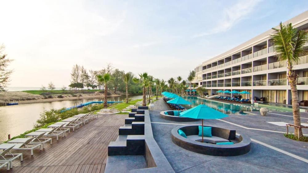 Savor Tranquil Beaches and Elegant Stays at Le Coral Hideaway