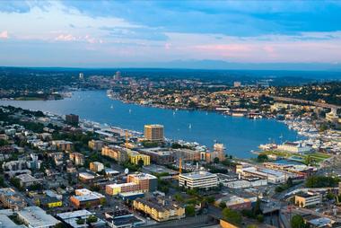 Saturday Wine Tasting on Lake Union